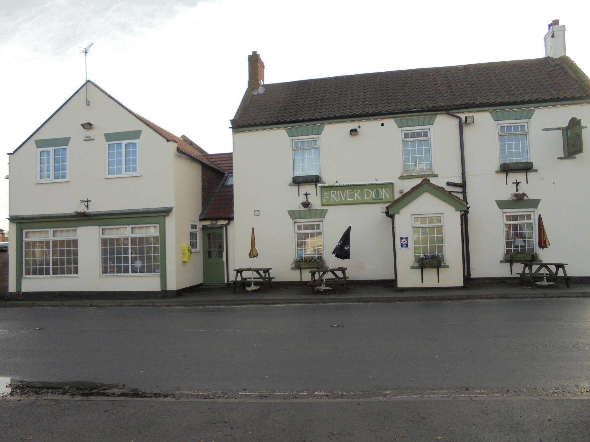 The River Don Tavern And Lodge Crowle  Exterior photo