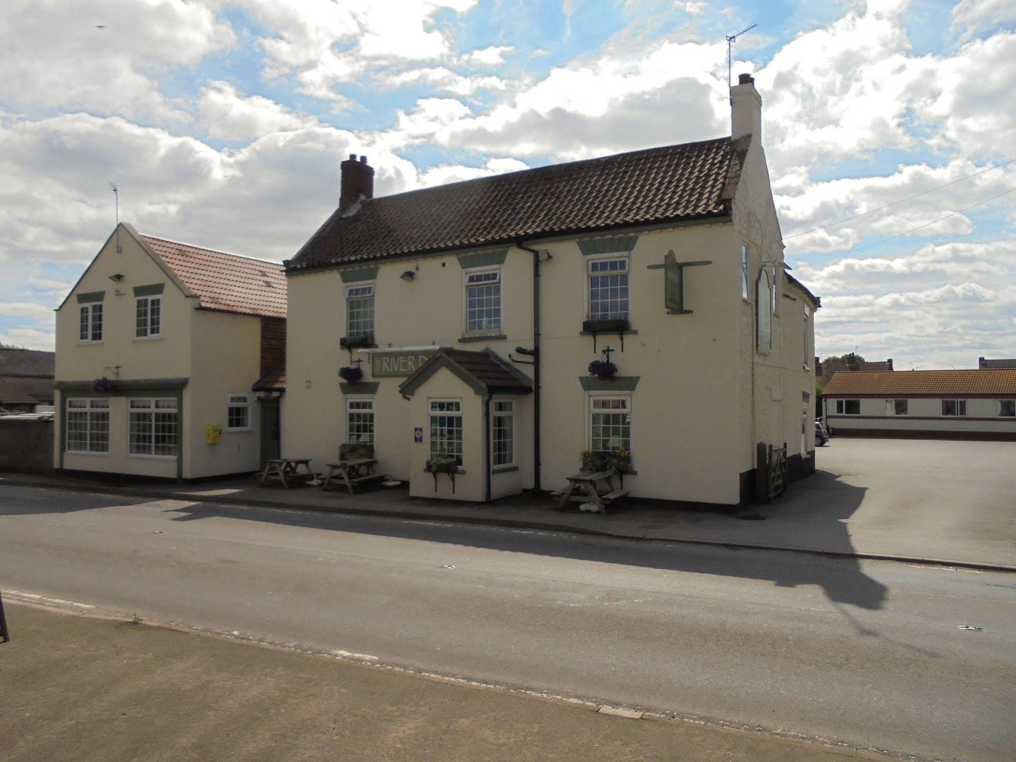 The River Don Tavern And Lodge Crowle  Exterior photo